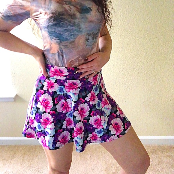 Charlotte Russe mini tennis skirt size S - Picture 4 of 6